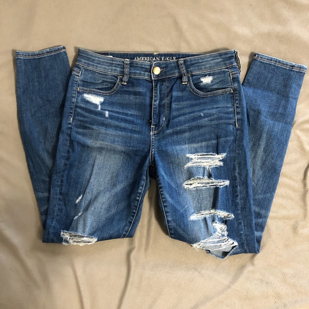 american eagle blue ripped jeans